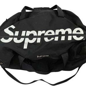 Supreme duffel bag (used)